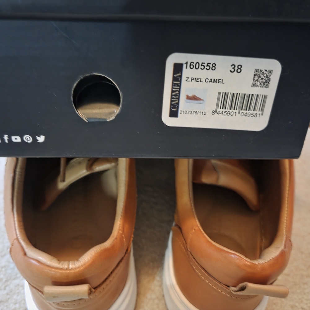 Carmela Platform Sneakers Sz 38 (8) - Picture 16 of 16
